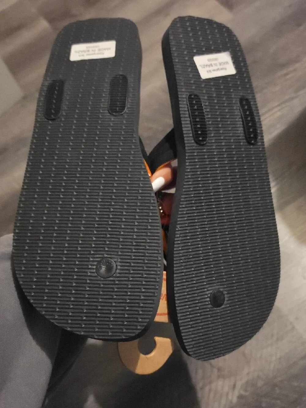 Havaianas image shows